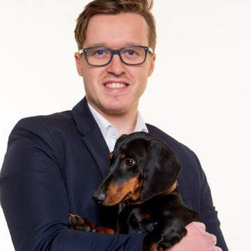 Maximilian Steiner mit Hund